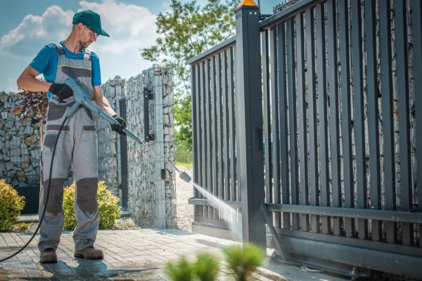 Best Pool Deck Cleaning  in Southside Place, TX